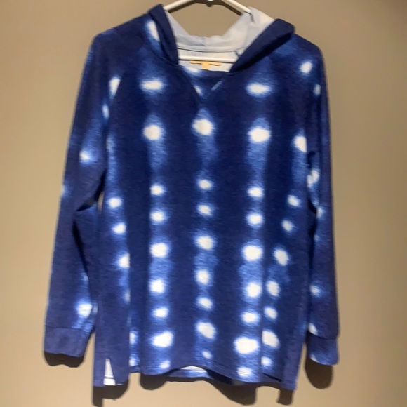 Mesh + Lace Tops - 3 for $15 💥 Large Tie Dye Sweatshirt Hoodie MESH + LACE